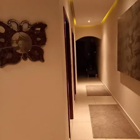 Apartment Mulberry Court Apart 5 *