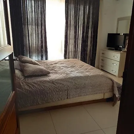 Mulberry Court Apart 5 Apartment *